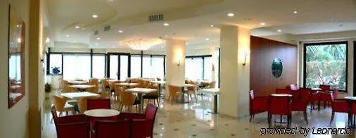 Duca Degli Abruzzi Монтесильвано